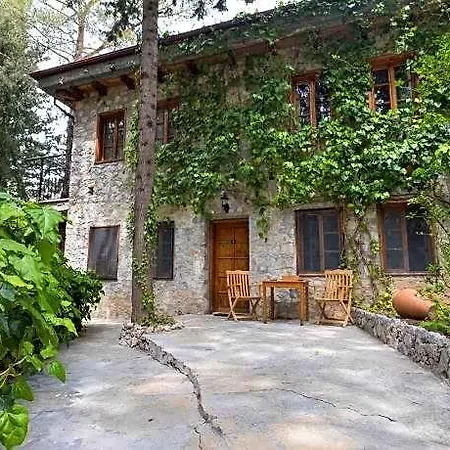 Szálloda Watermill Faralya & 3*
